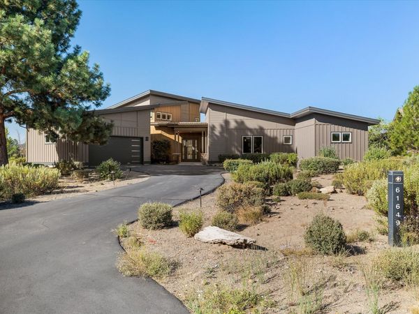 61649 Hosmer Lake Drive, Bend, OR 97702