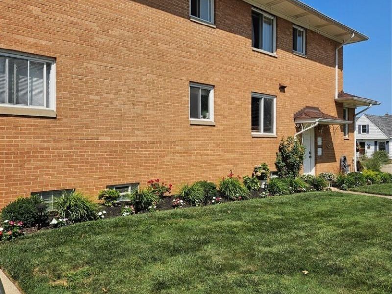 6003 Belmere Drive , Parma, OH 44129 Photo 5