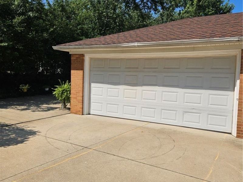 6003 Belmere Drive , Parma, OH 44129 Photo 6