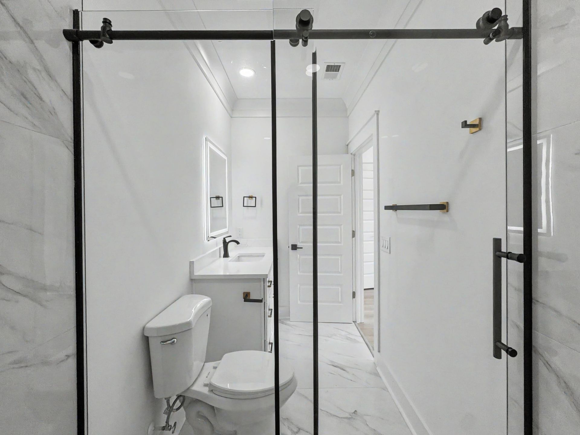 2231 Clinton Street Photo 16