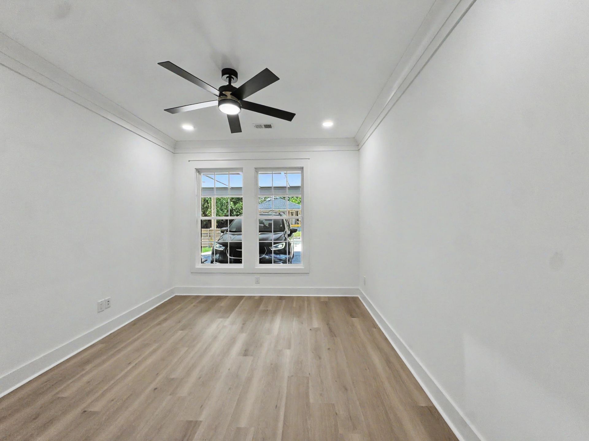 2231 Clinton Street Photo 28