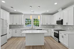 2231 Clinton Street photo 4