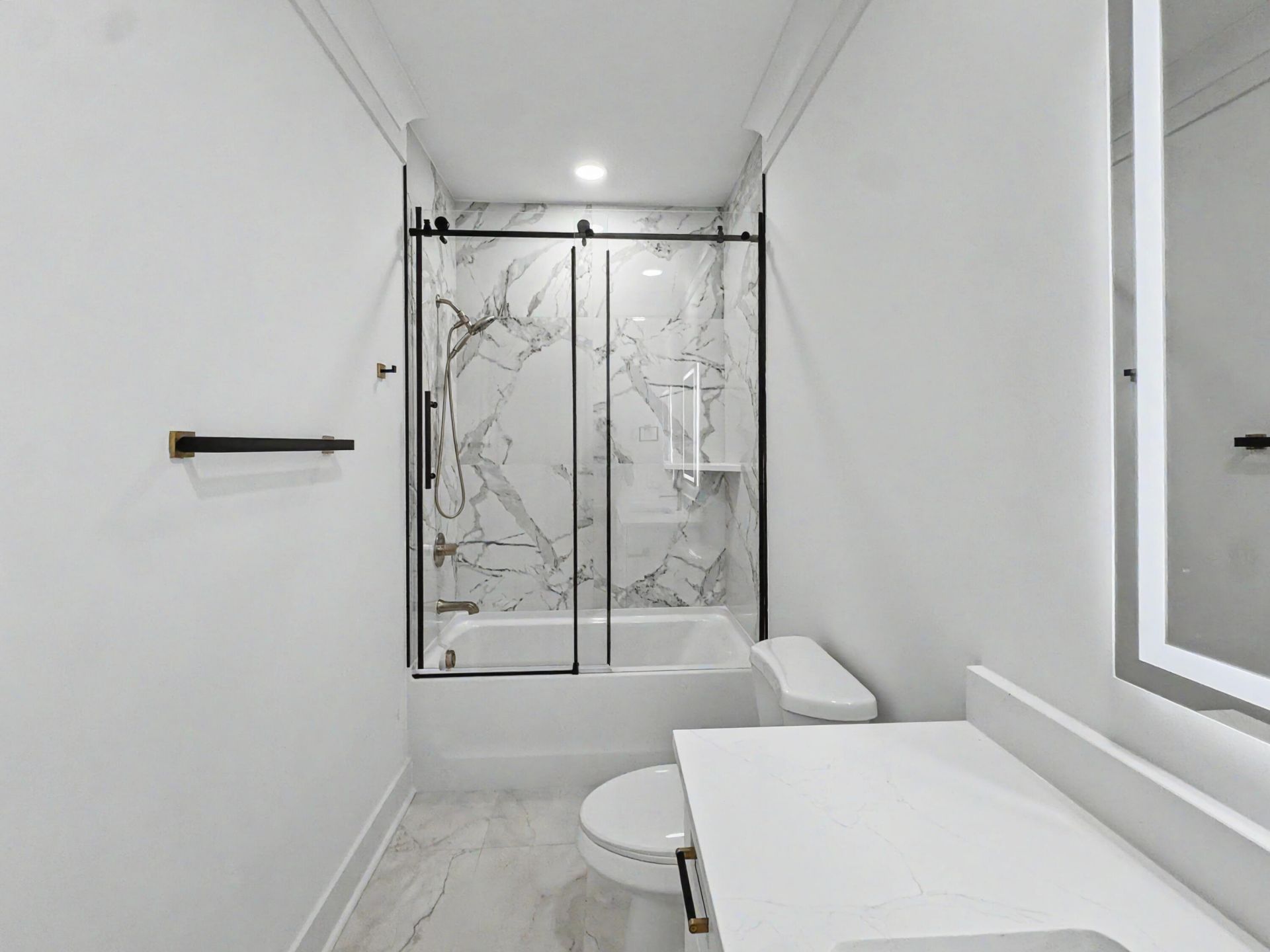 2231 Clinton Street Photo 32