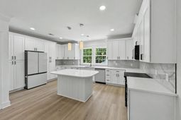 2231 Clinton Street photo 4