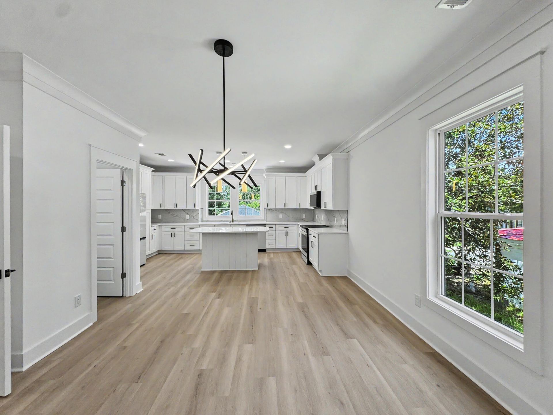 2231 Clinton Street Photo 5