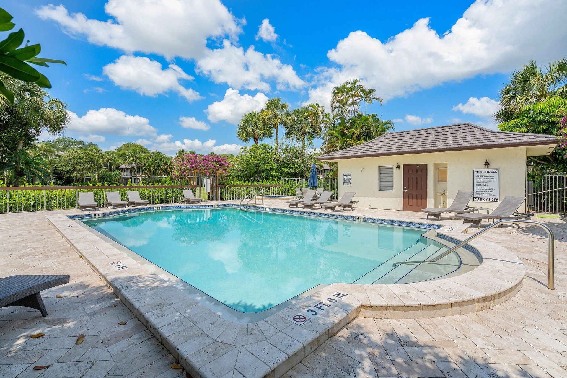 13334 Polo Club Road, Unit 240, Wellington, FL 33414 Photo