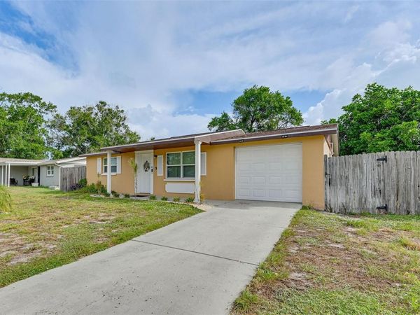 9746 LAKE CHRISE LANE , PORT RICHEY, FL 34668