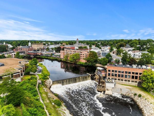 52 Main Street, Unit 306, Nashua, NH 03064