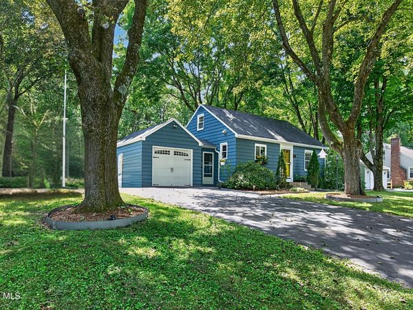 18 E Fernbank Avenue, Delmar, NY 12054