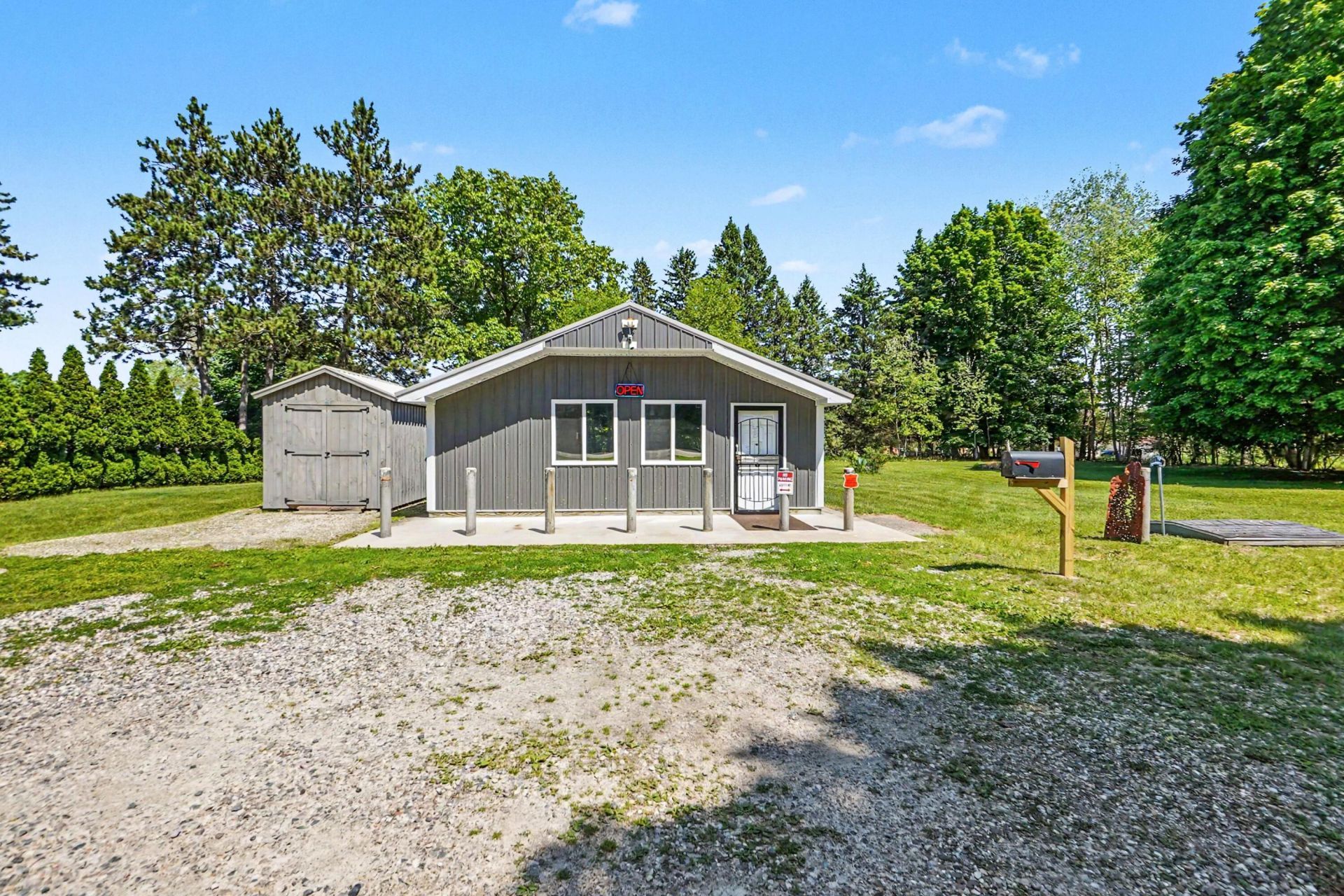 2811 S Sheridan Road, Stanton, MI 48888 Main Photo