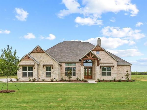 147 CR 207 , Valley View, TX 76272
