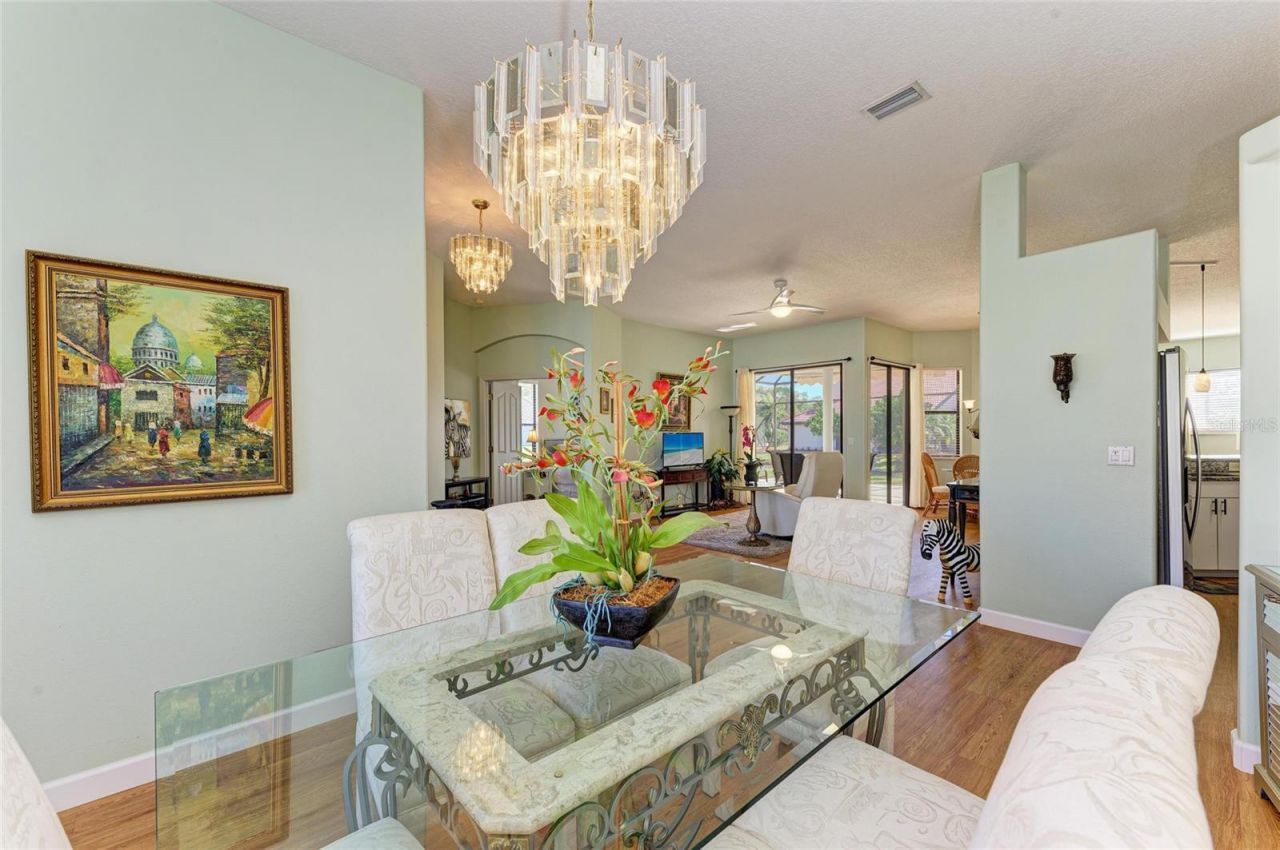 7102 42nd Court E, Sarasota, FL 34243 Photo