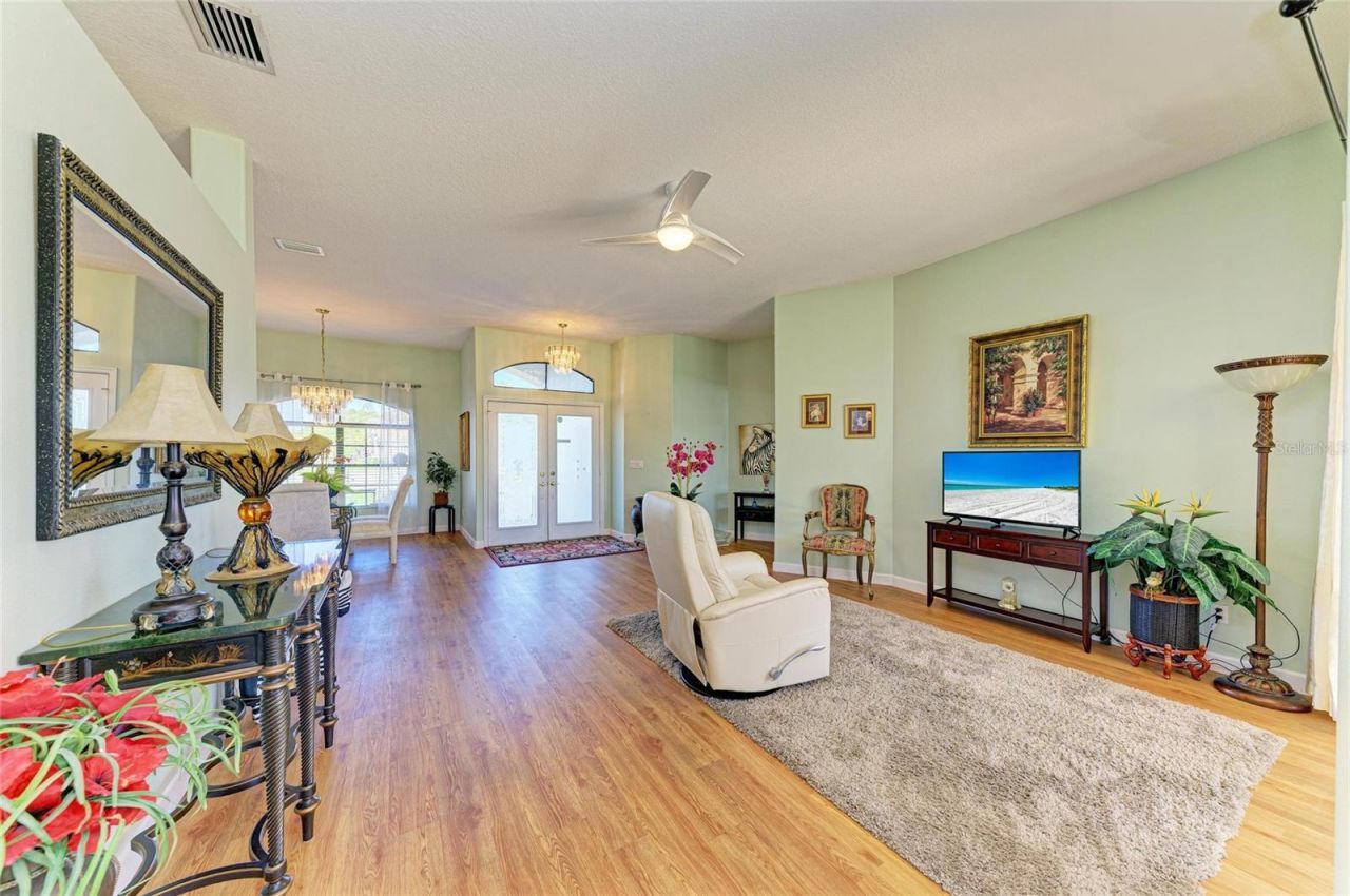 7102 42nd Court E, Sarasota, FL 34243 Photo