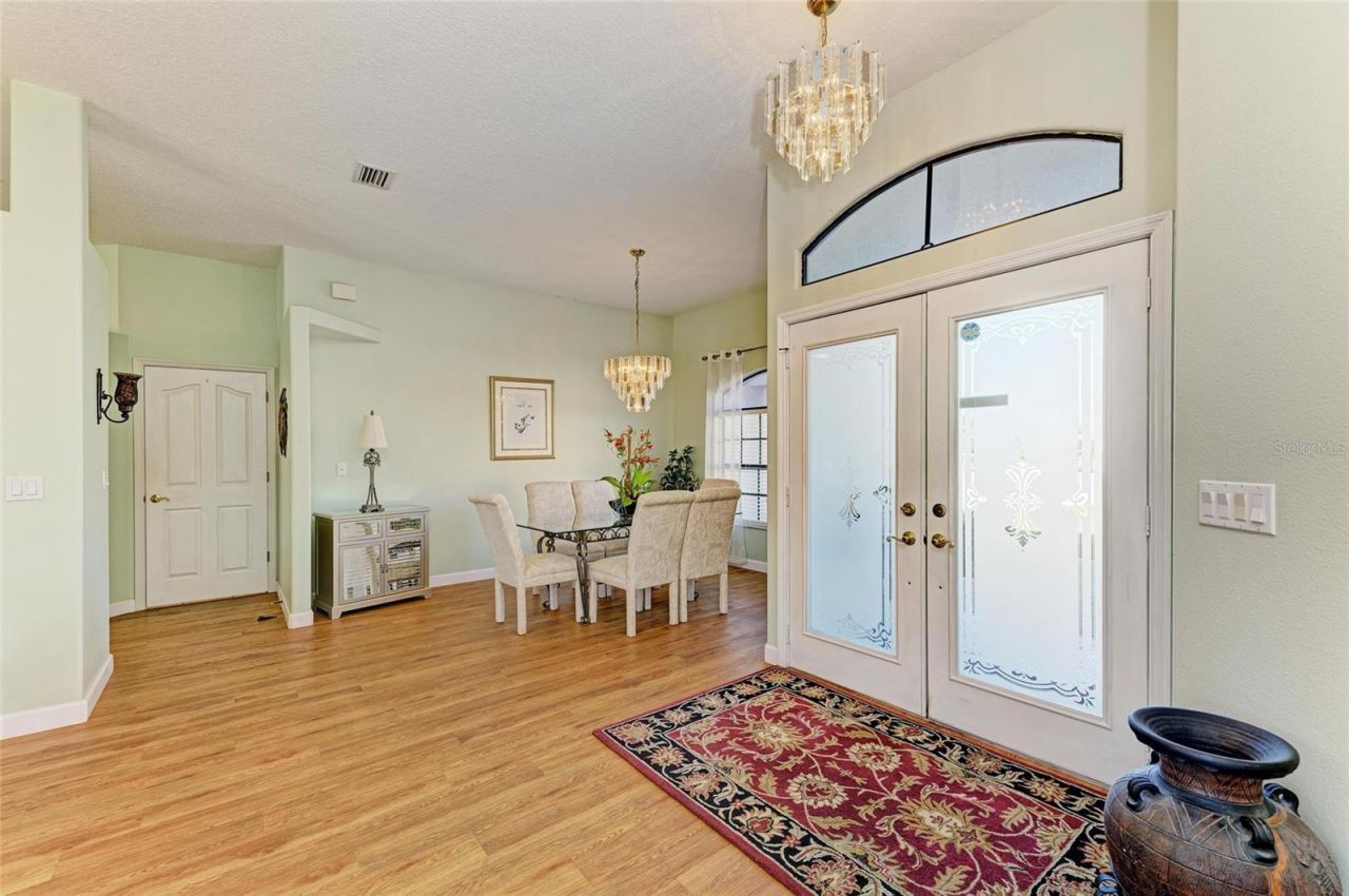 7102 42nd Court E, Sarasota, FL 34243 Photo