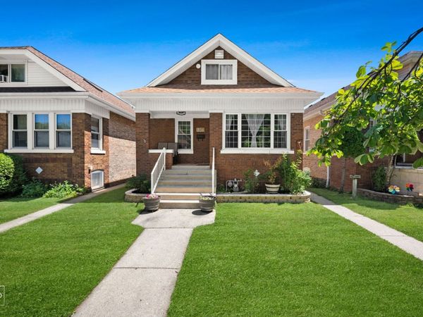 1327 Euclid Avenue, Berwyn, IL 60402