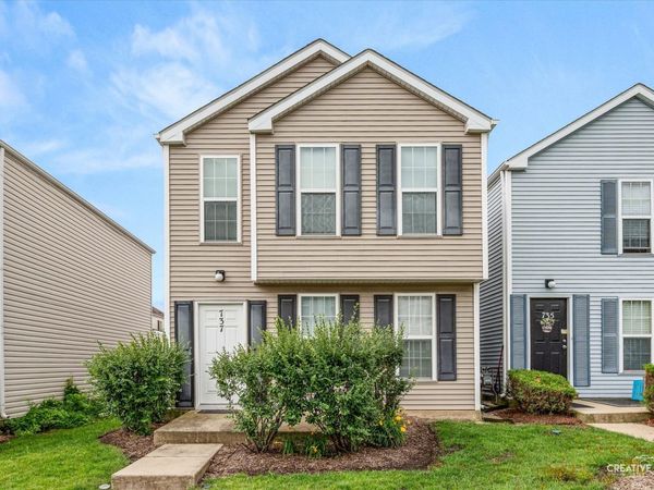 737 Serendipity Drive , Unit 737, Aurora, IL 60504