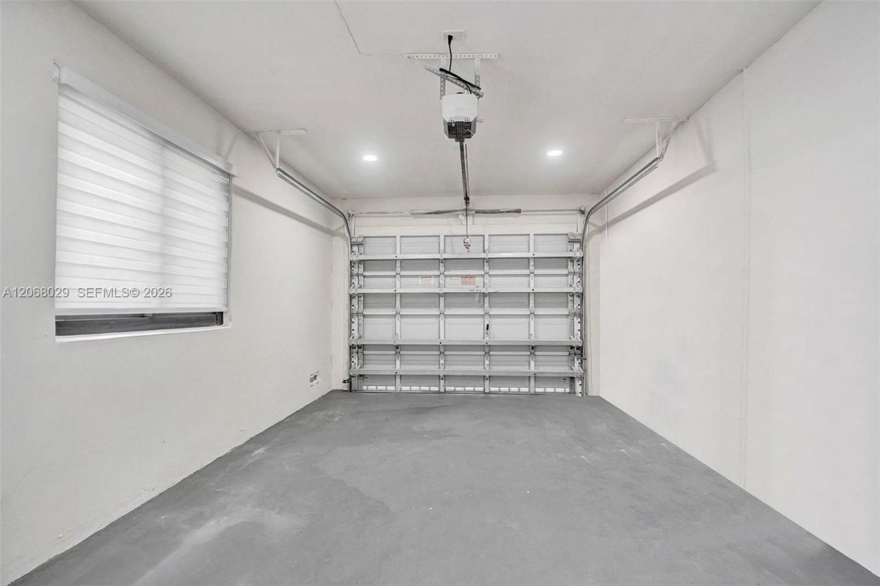 21240 Harbor Way , Unit 285-28, Aventura, FL 33180 Photo
