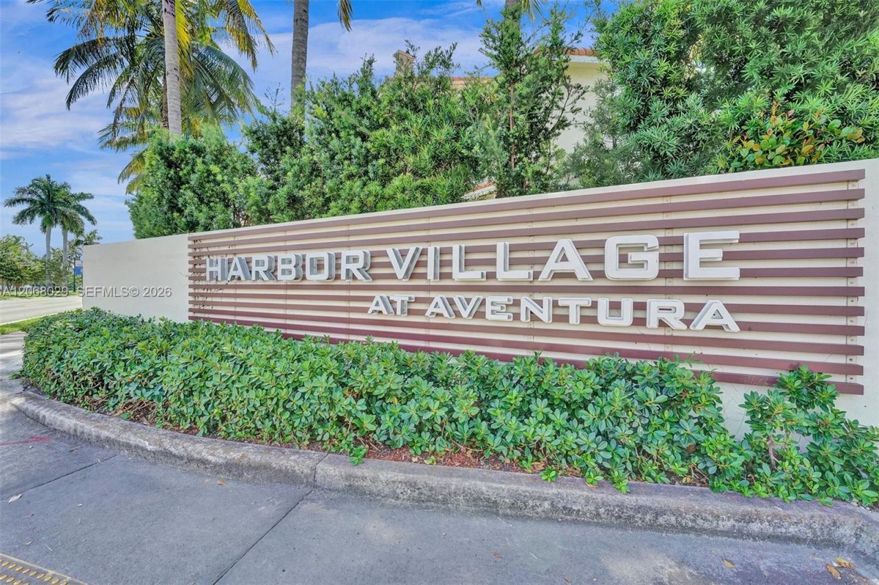 21240 Harbor Way , Unit 285-28, Aventura, FL 33180 Photo