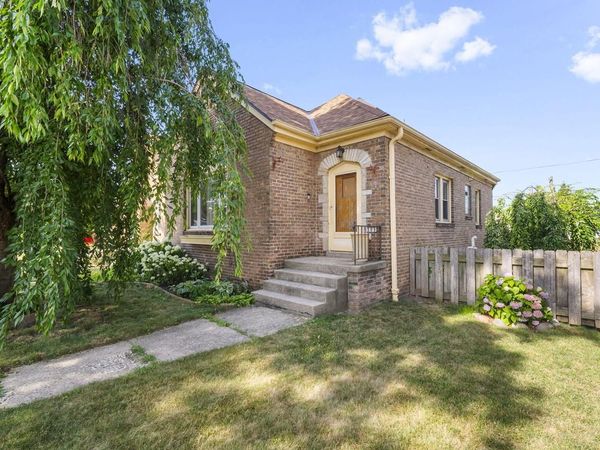 3373 S 19th STREET, Milwaukee, WI 53215