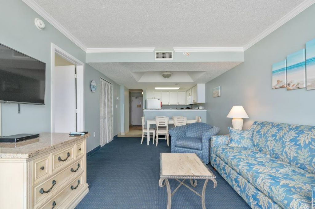 2000 N Ocean Blvd. Photo 4