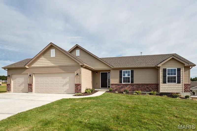 13 Stone Bridge Court , Moscow Mills, MO 63362 Main Photo