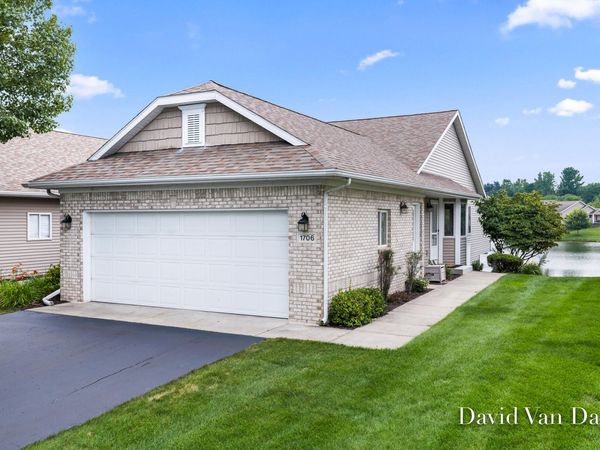 1706 Lisa Drive SW, Byron Center, MI 49315