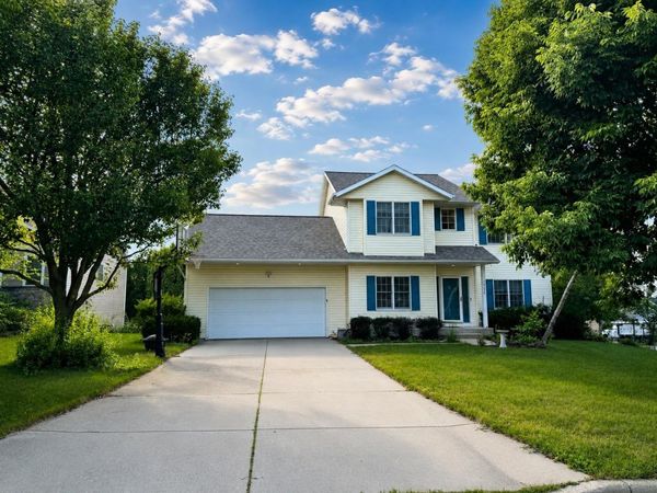 1398 Overlook Pass, Sun Prairie, WI 53590
