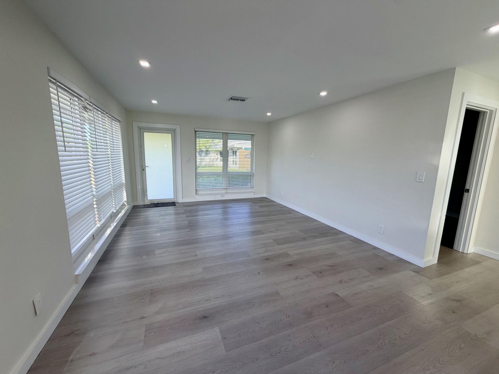 2070 NE 56th Street, Unit 1, Fort Lauderdale, FL 33308 Photo