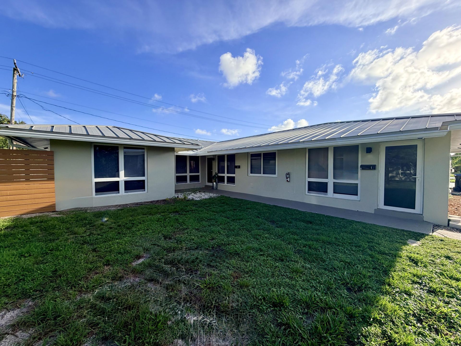 2070 NE 56th Street, Unit 1, Fort Lauderdale, FL 33308 Photo