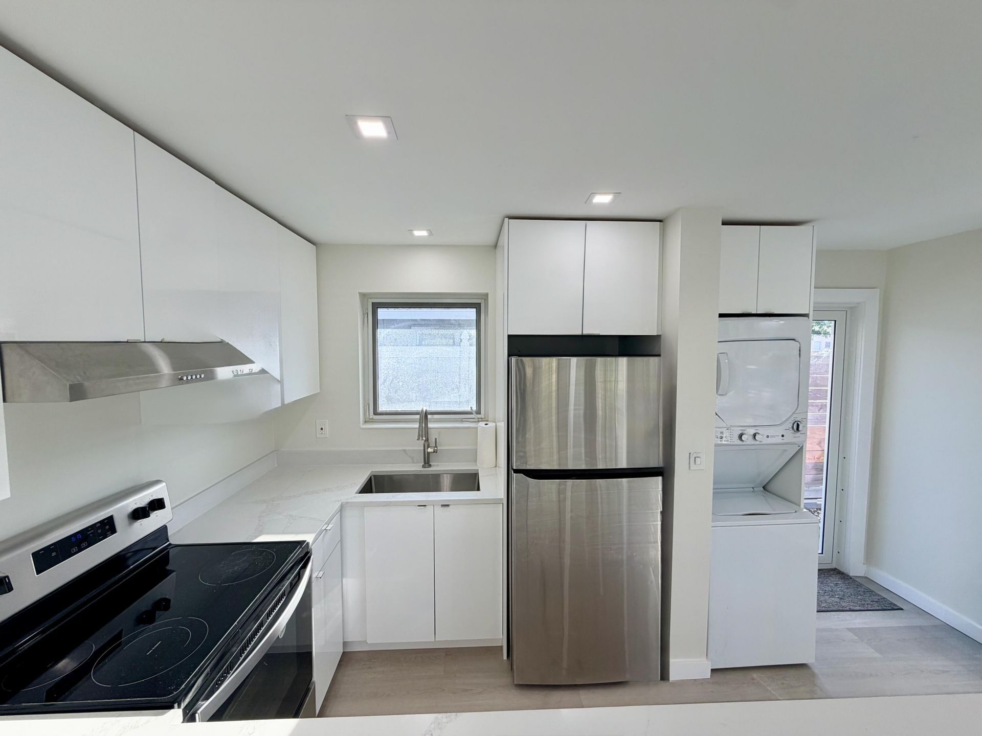 2070 NE 56th Street, Unit 1, Fort Lauderdale, FL 33308 Photo