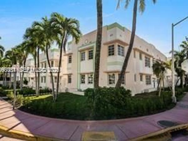 550 15t Street , Unit 203, Miami Beach, FL 33139