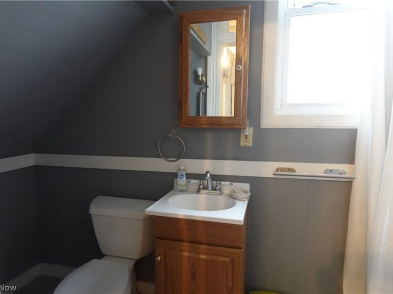 808 South Zane Hwy , Martins Ferry, OH 43935 Photo 6