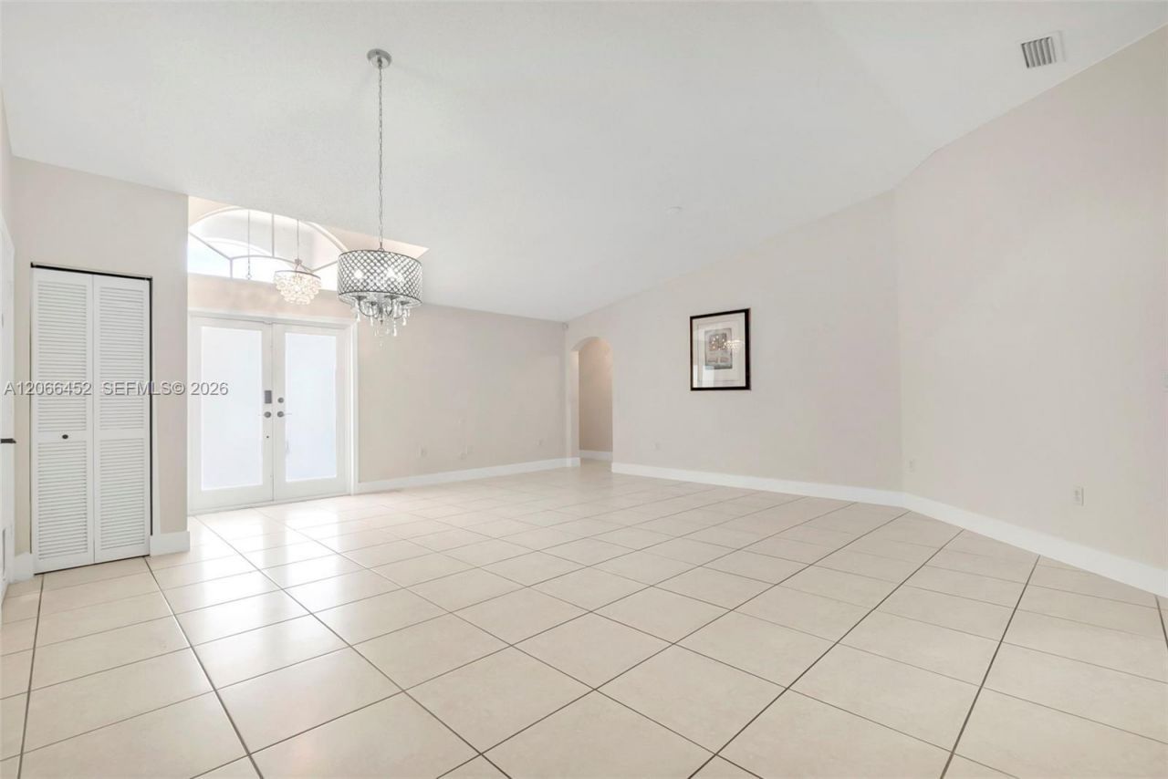 16850 Crestview Ln, Weston, FL 33326 Photo