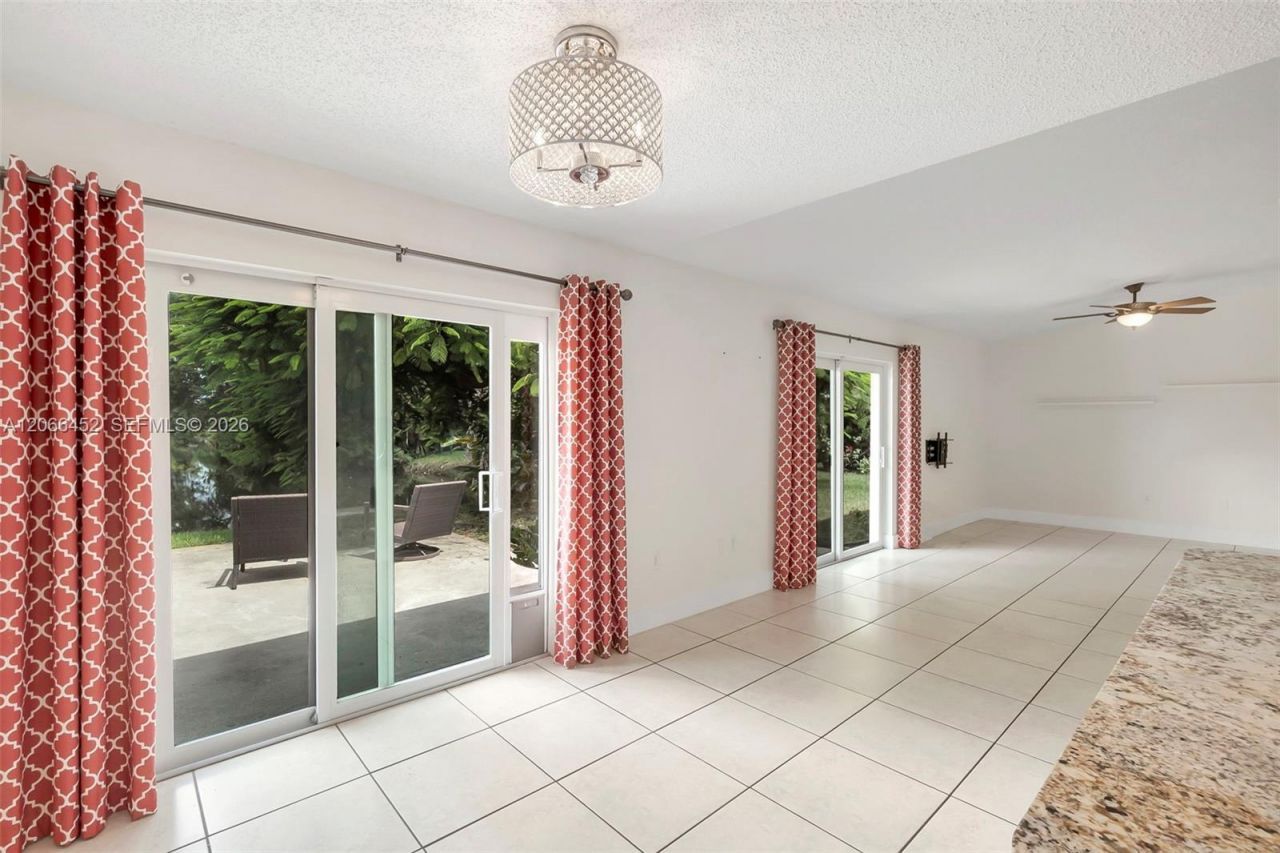 16850 Crestview Ln, Weston, FL 33326 Photo