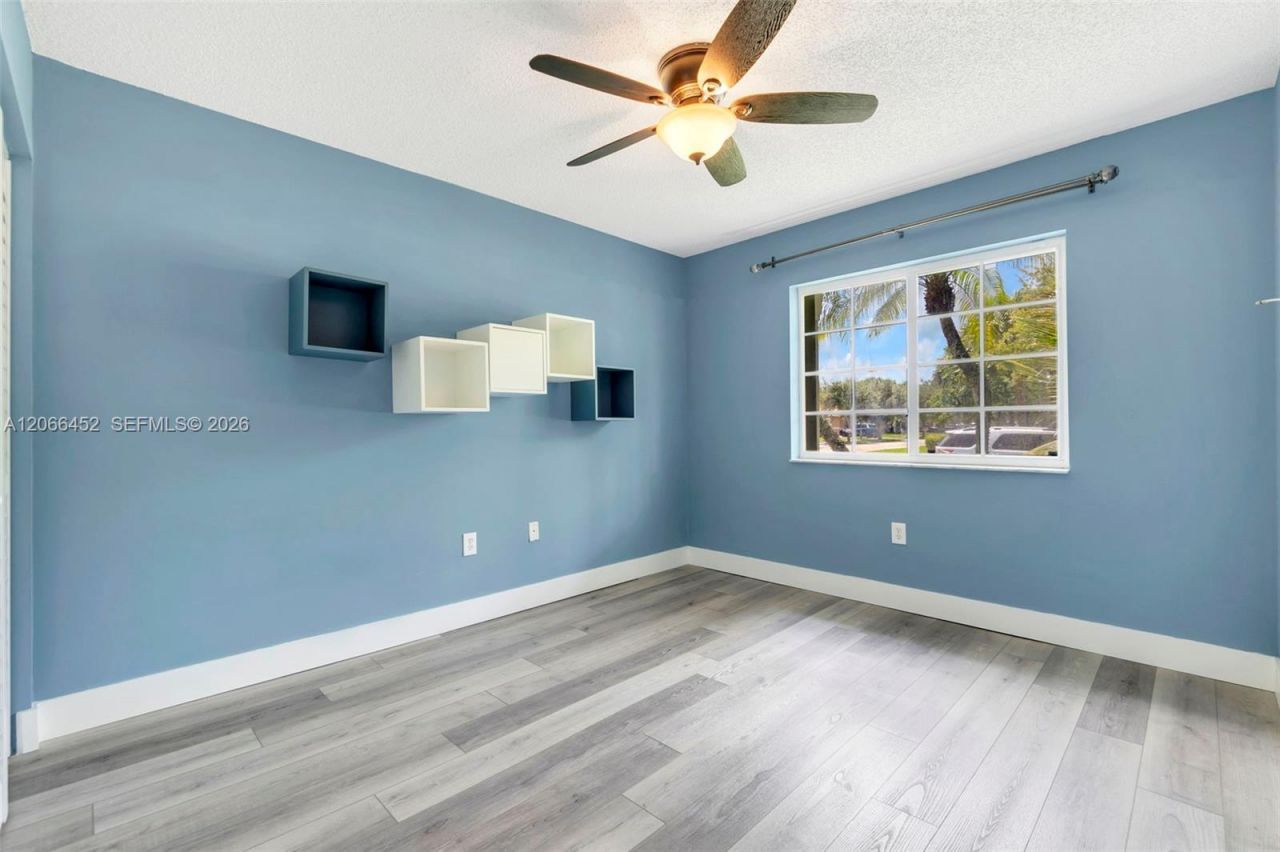 16850 Crestview Ln, Weston, FL 33326 Photo