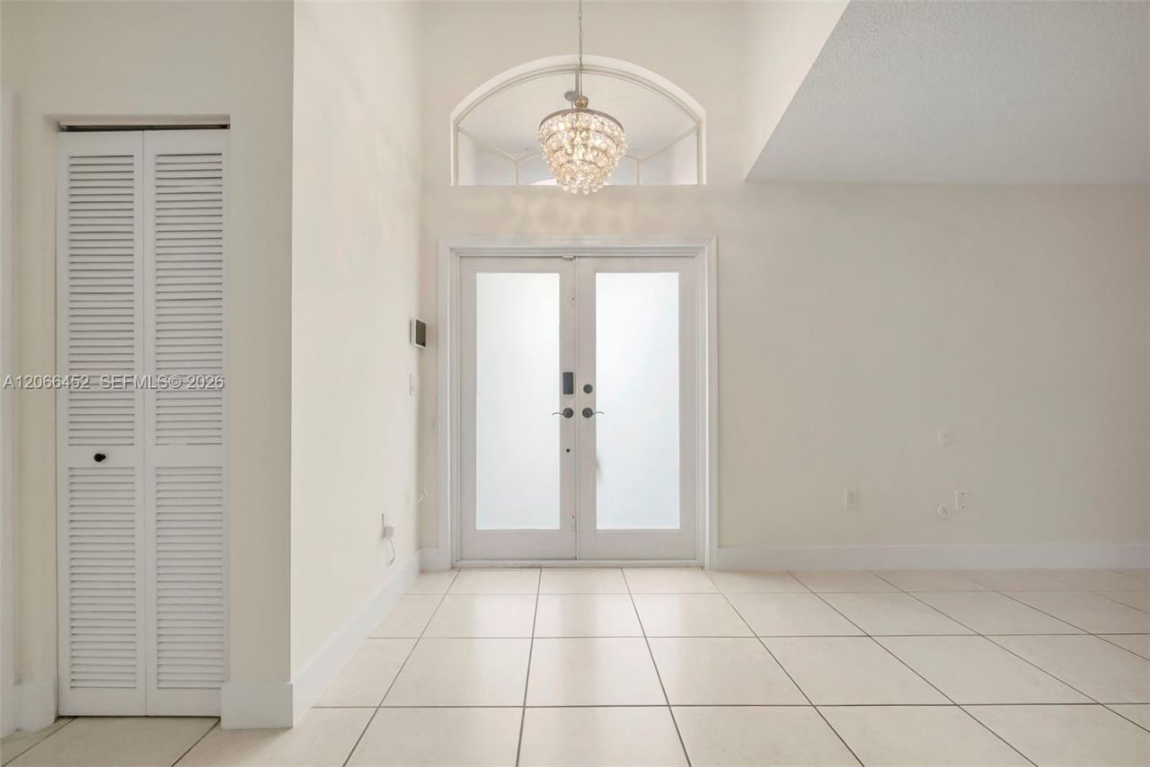 16850 Crestview Ln, Weston, FL 33326 Photo