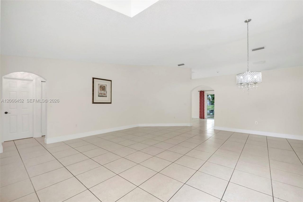 16850 Crestview Ln, Weston, FL 33326 Photo
