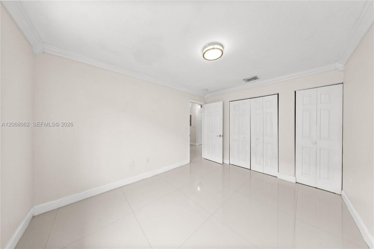 10033 NW 126th Ter, Hialeah Gardens, FL 33018 Photo