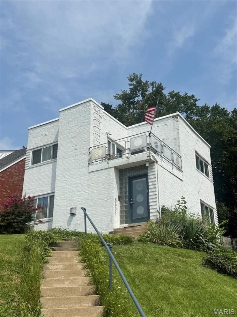 6601 Sutherland Avenue, Saint Louis, MO 63109 Main Photo
