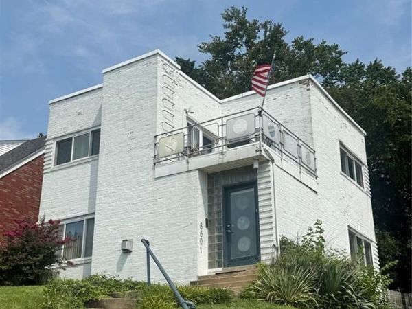 6601 Sutherland Avenue, St Louis, MO 63109