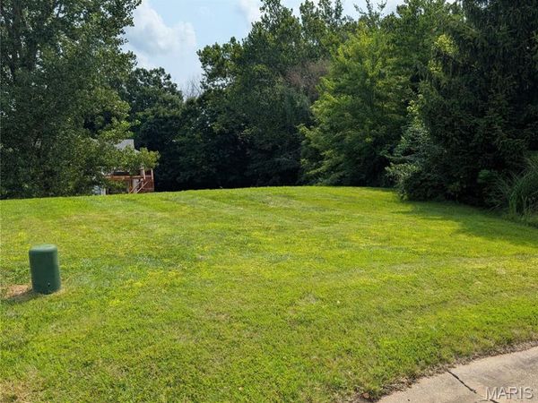 120 Waterfall Court, Glen Carbon, IL 62034