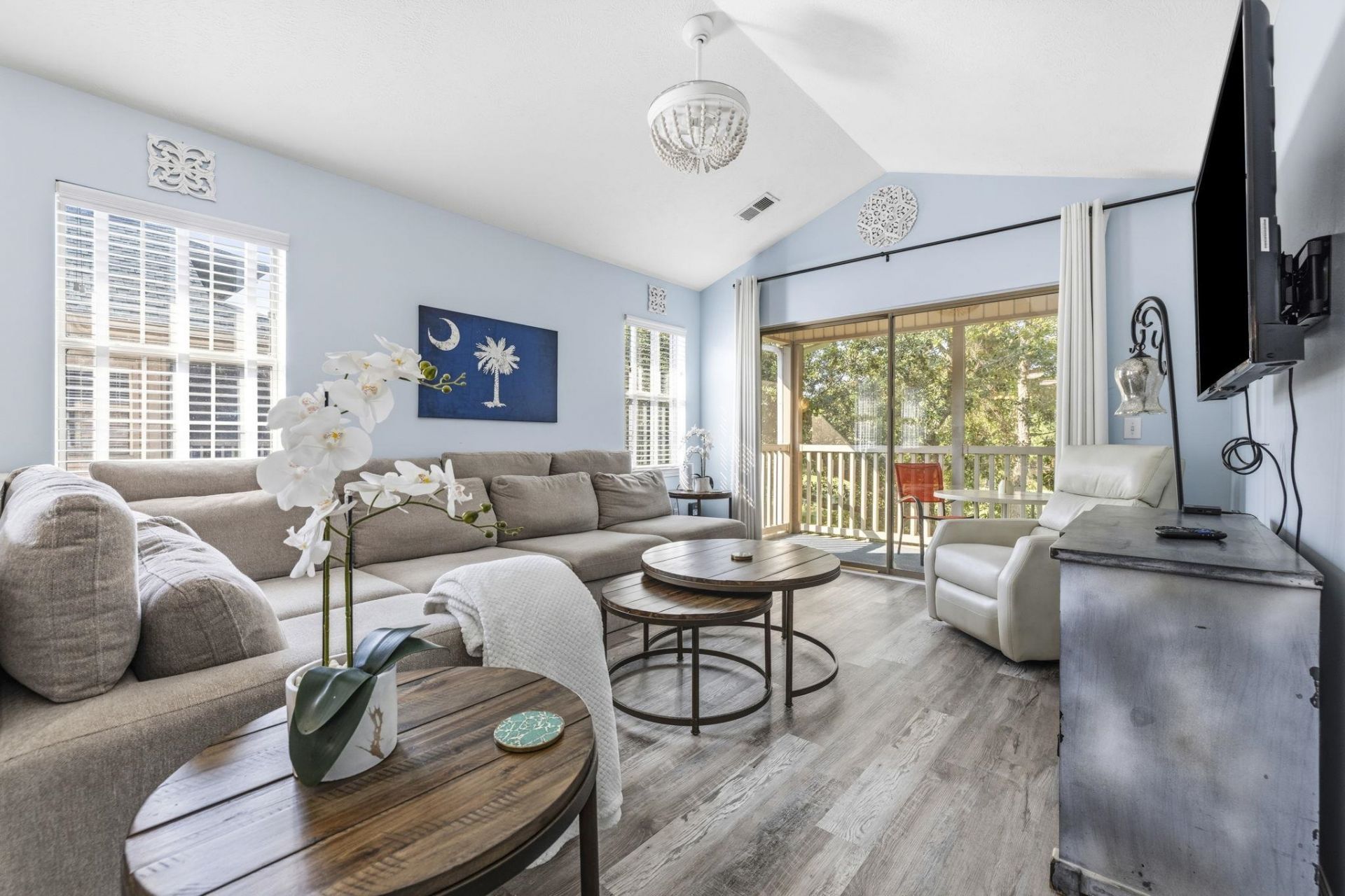 504 Pinehurst Ln. Photo 10
