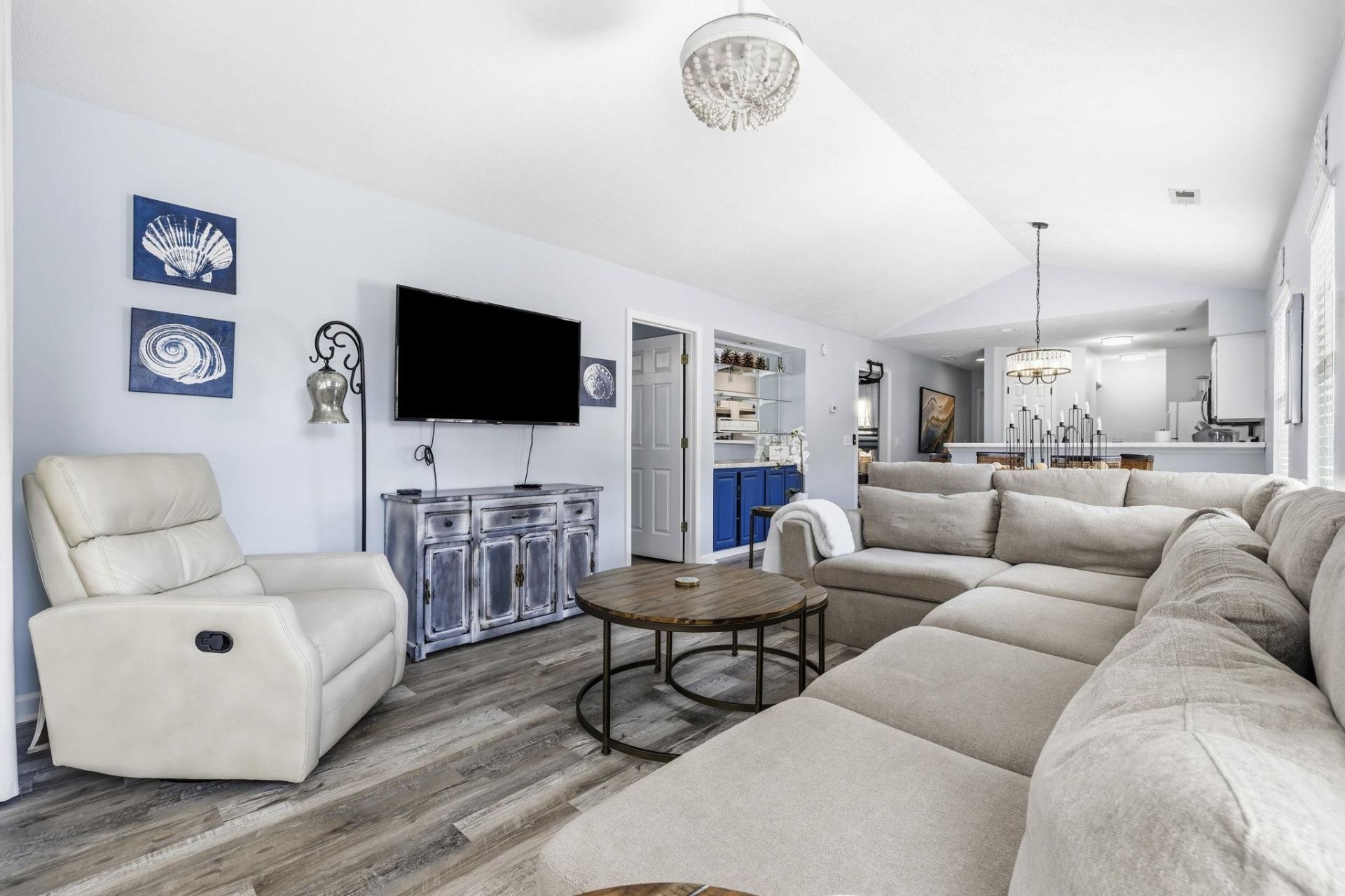504 Pinehurst Ln. Photo 11