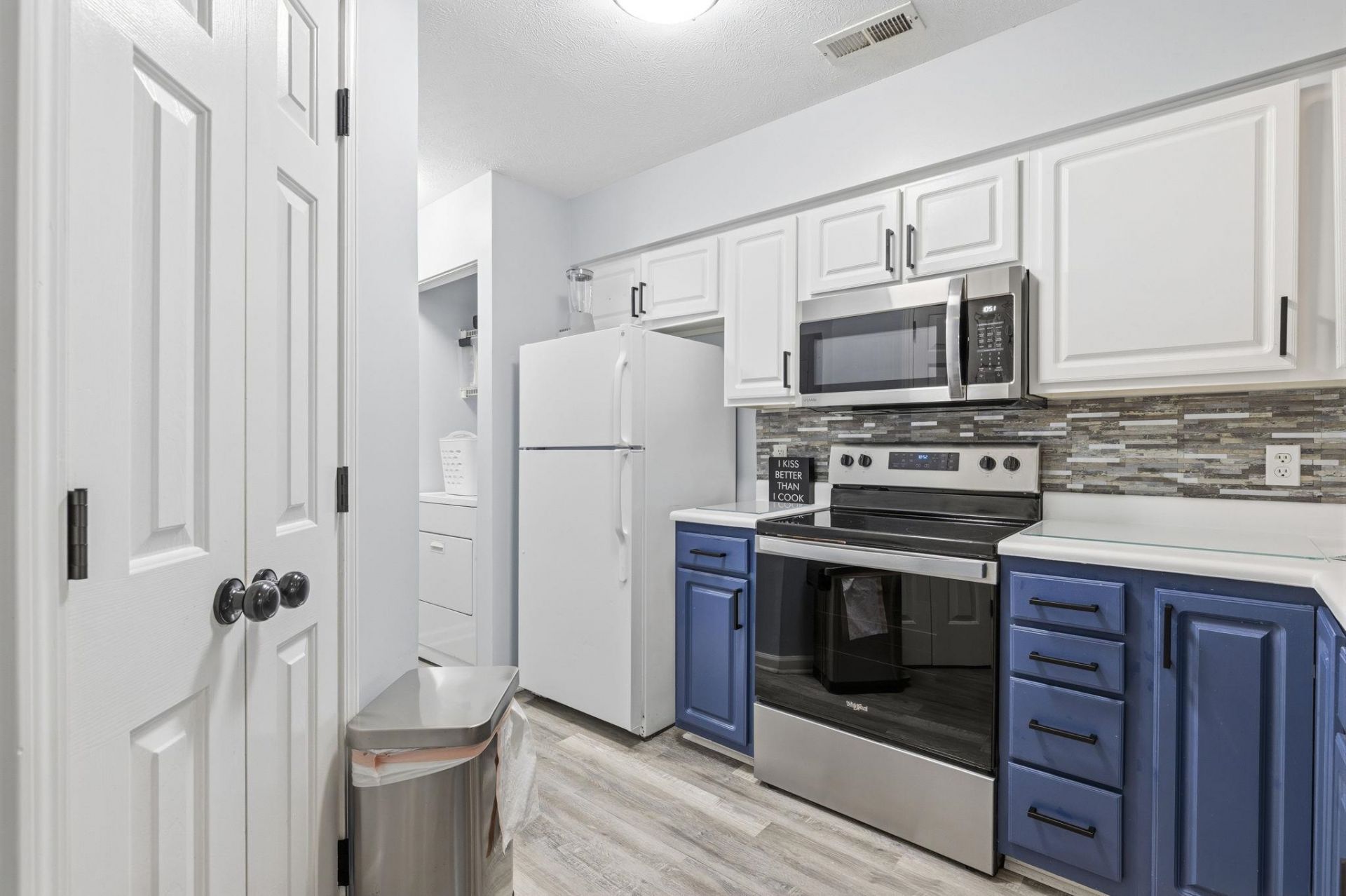 504 Pinehurst Ln. Photo 8
