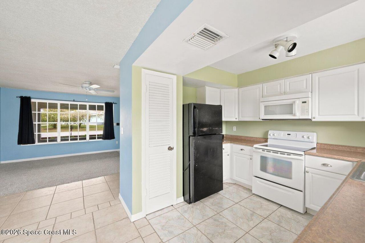 915 Burn Drive NE , Palm Bay, FL 32905 Photo