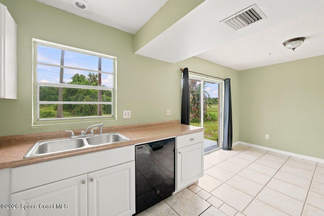 915 Burn Drive NE , Palm Bay, FL 32905 Photo