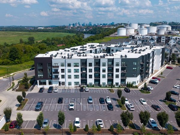 1677 54th Ave N, Unit 400, Nashville, TN 37209