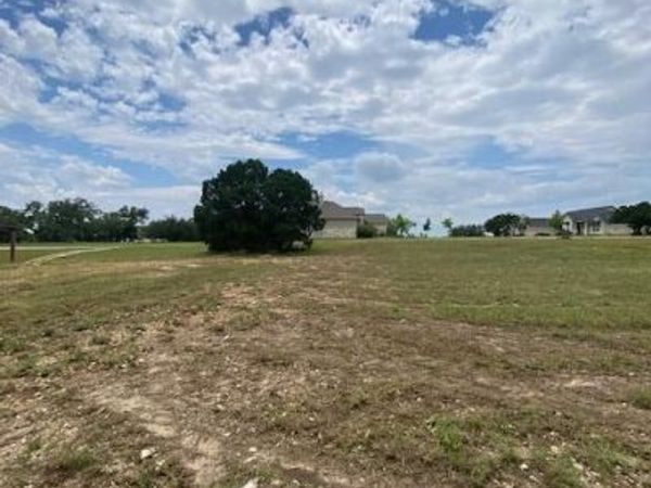 600 Buffalo TRL, Liberty Hill, TX 78642