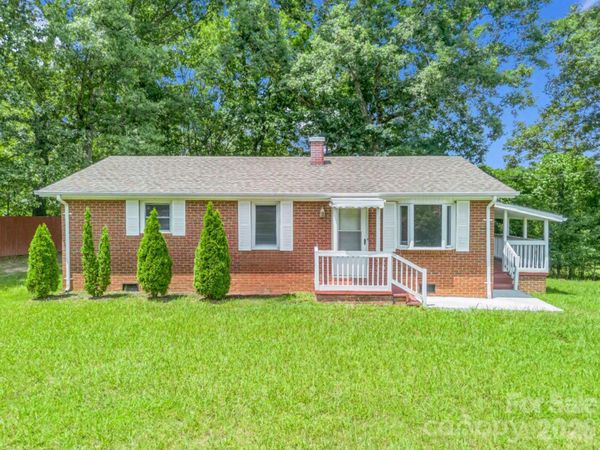 617 Harris Henrietta Road , Forest City, NC 28043