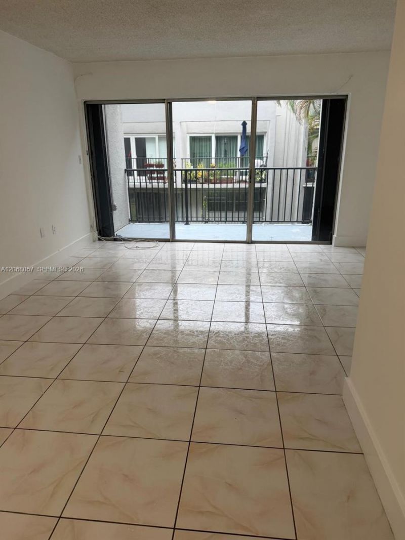 30 NW 87th Ave , Unit C223, Miami, FL 33172 Photo